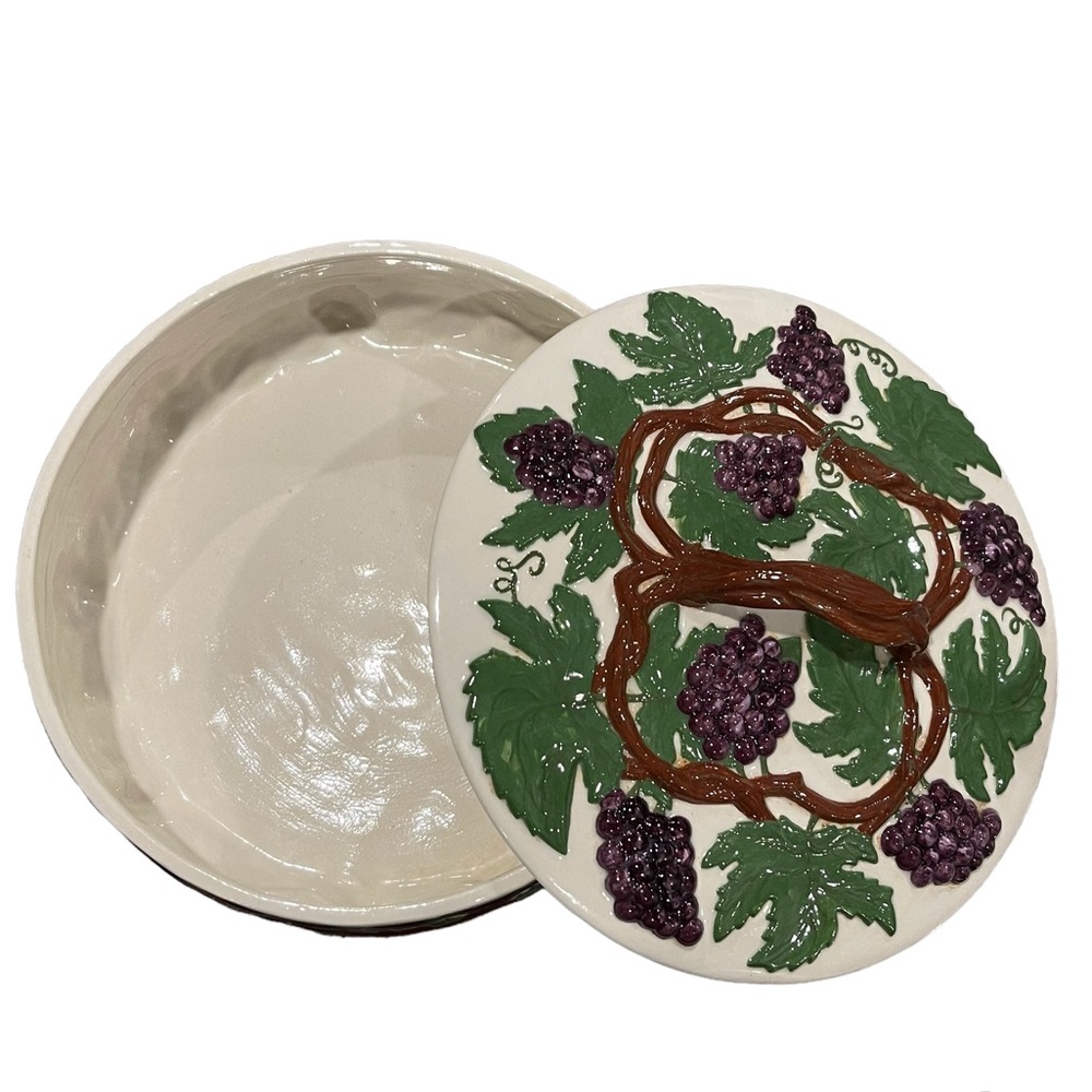 Vintage Arnel's Pottery Covered Dish Hand Painted Grapes Vines & Leaves 8.5 x3.5